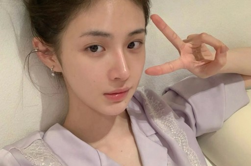 假唱、假脸、假学历走光这些丑态百出的明星底线在哪里? 假唱、假脸、假学历走光这些丑态百出的明星底线在哪里?